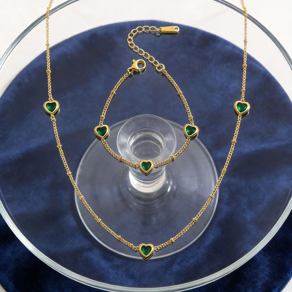 K Stainless Steel Necklace And Bracelet With Inlaid Green Diamond Hearts