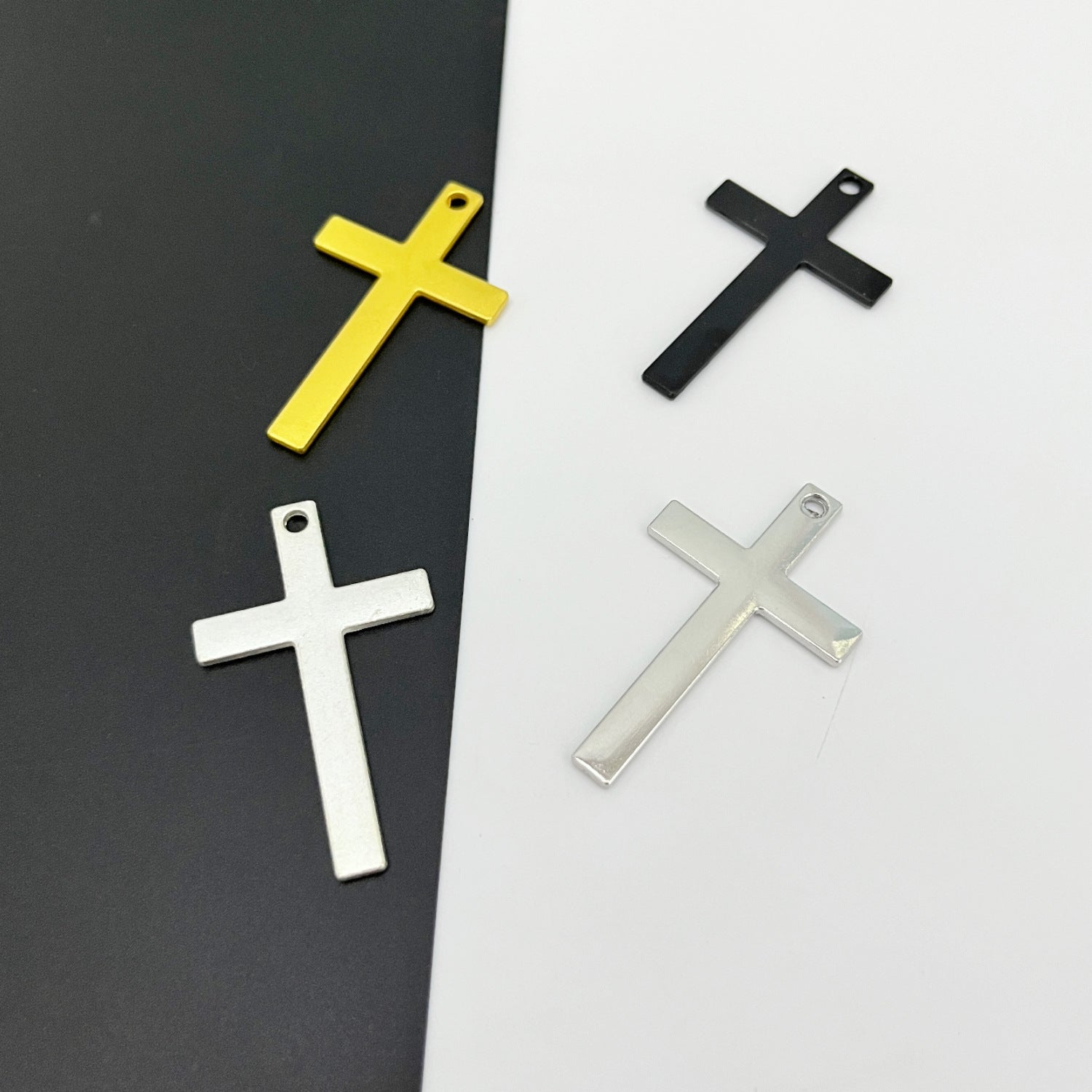K Alloy Single-hole Cross Pendant Accessory