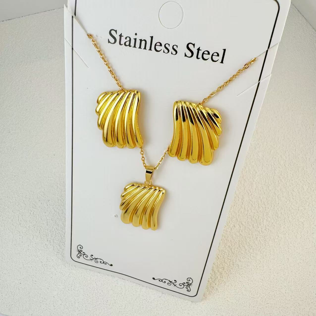 K New Stainless Steel Plated 18k Gold Necklace Earring Set