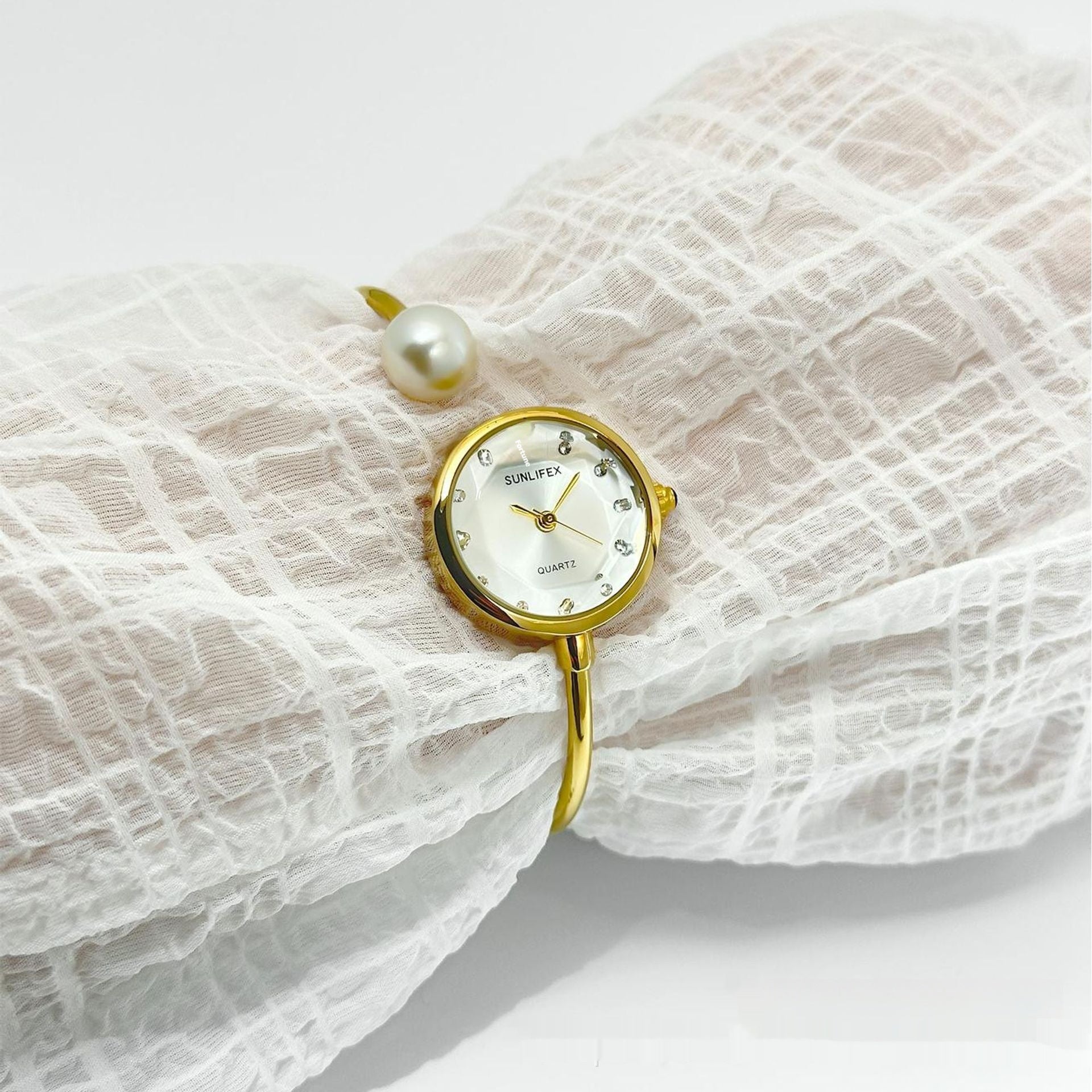 K Women's High-grade Simple Pearl Bangle Watch High-grade Watch