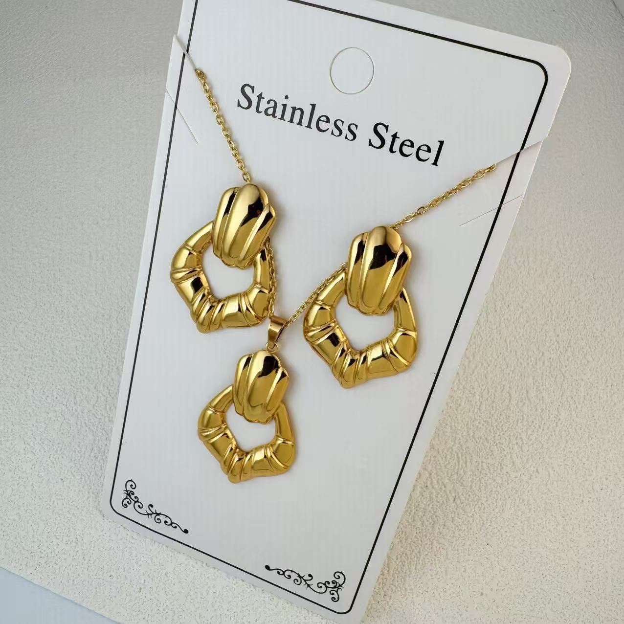 K New Stainless Steel Plated 18k Gold Necklace Earring Set