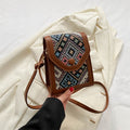 K Fashionable Contrast-Colored One-Shoulder Coin Purse