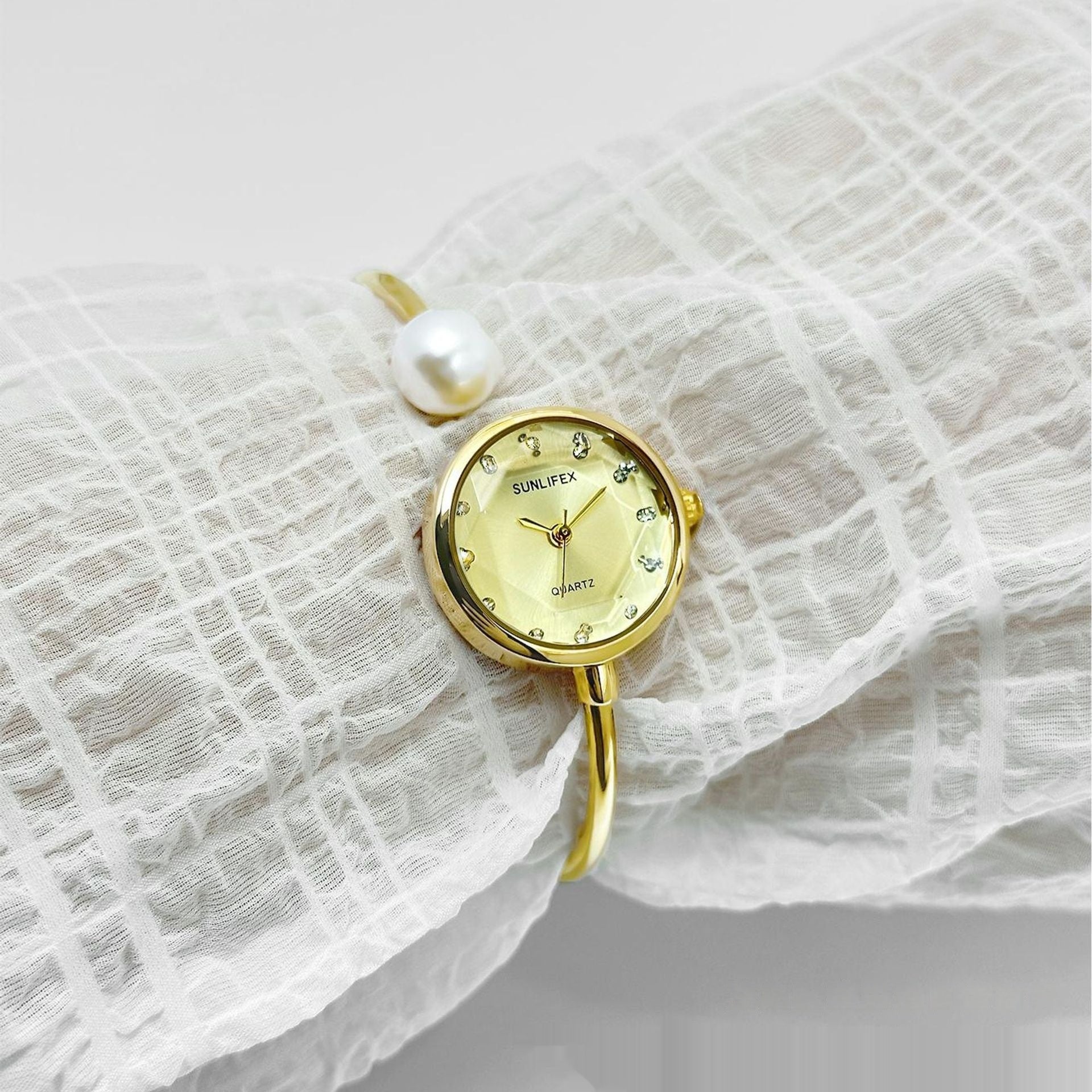 K Women's High-grade Simple Pearl Bangle Watch High-grade Watch