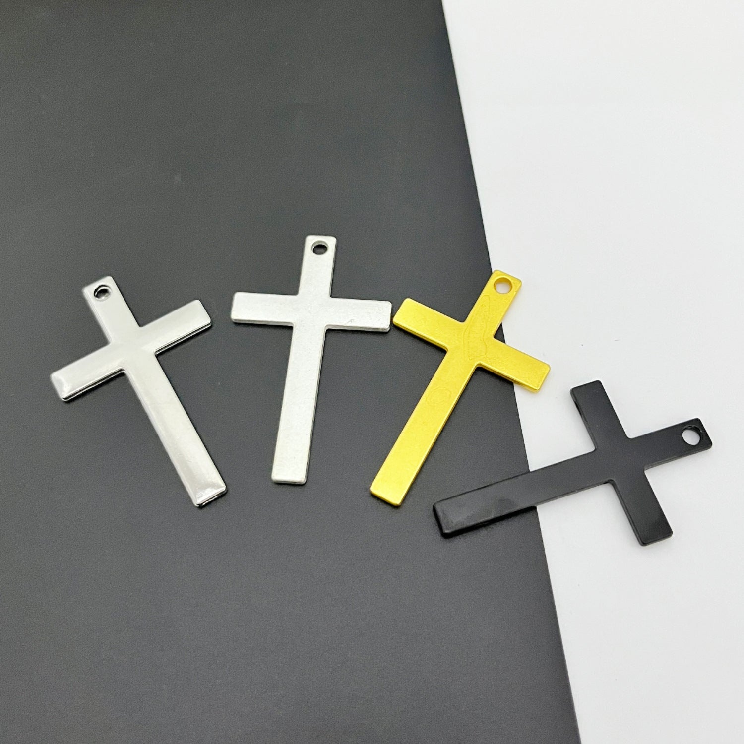 K Alloy Single-hole Cross Pendant Accessory