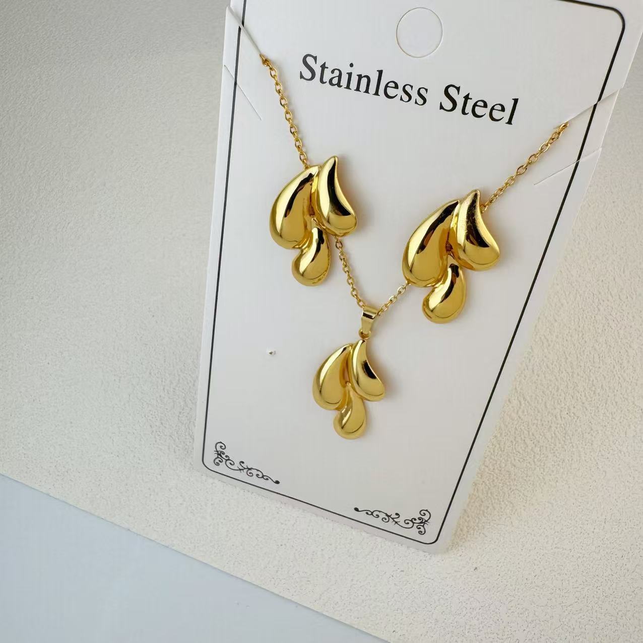 K New Stainless Steel Plated 18k Gold Necklace Earring Set