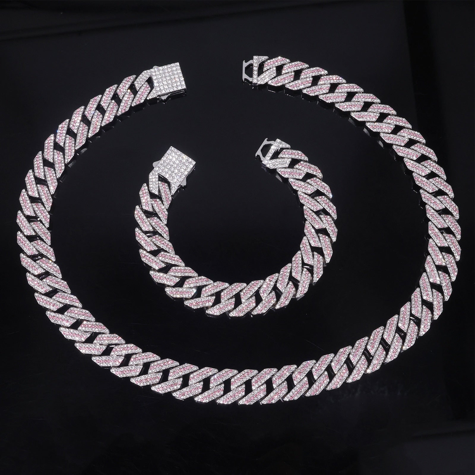 K Diamond-studded Spring-clasp Cuban-link Necklace