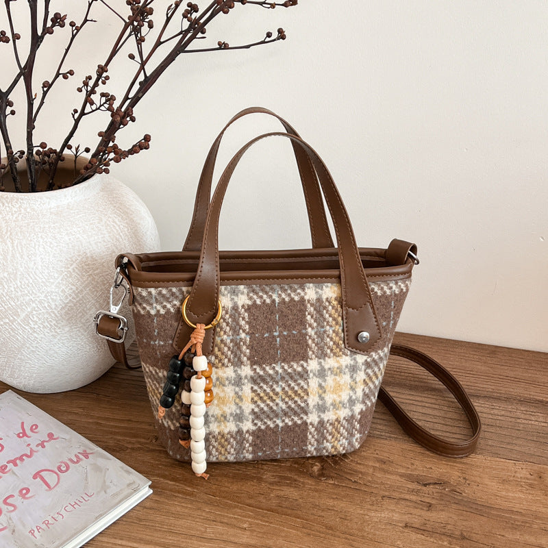 K Large-capacity Fashionable Plaid Tote Bag