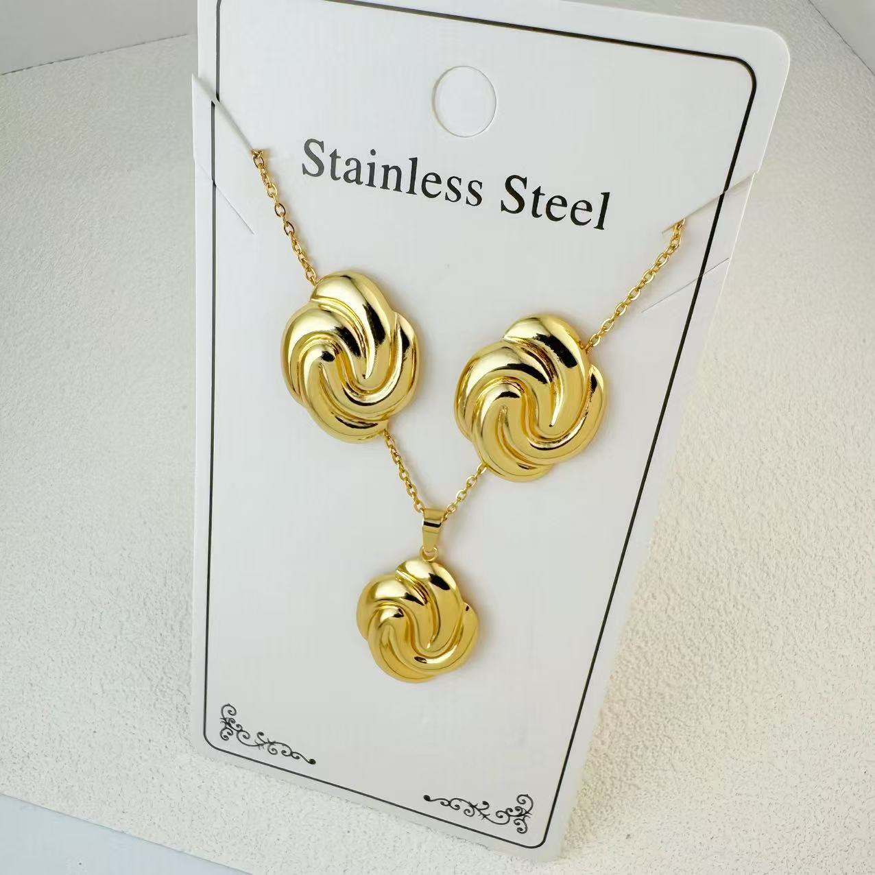 K New Stainless Steel Plated 18k Gold Necklace Earring Set