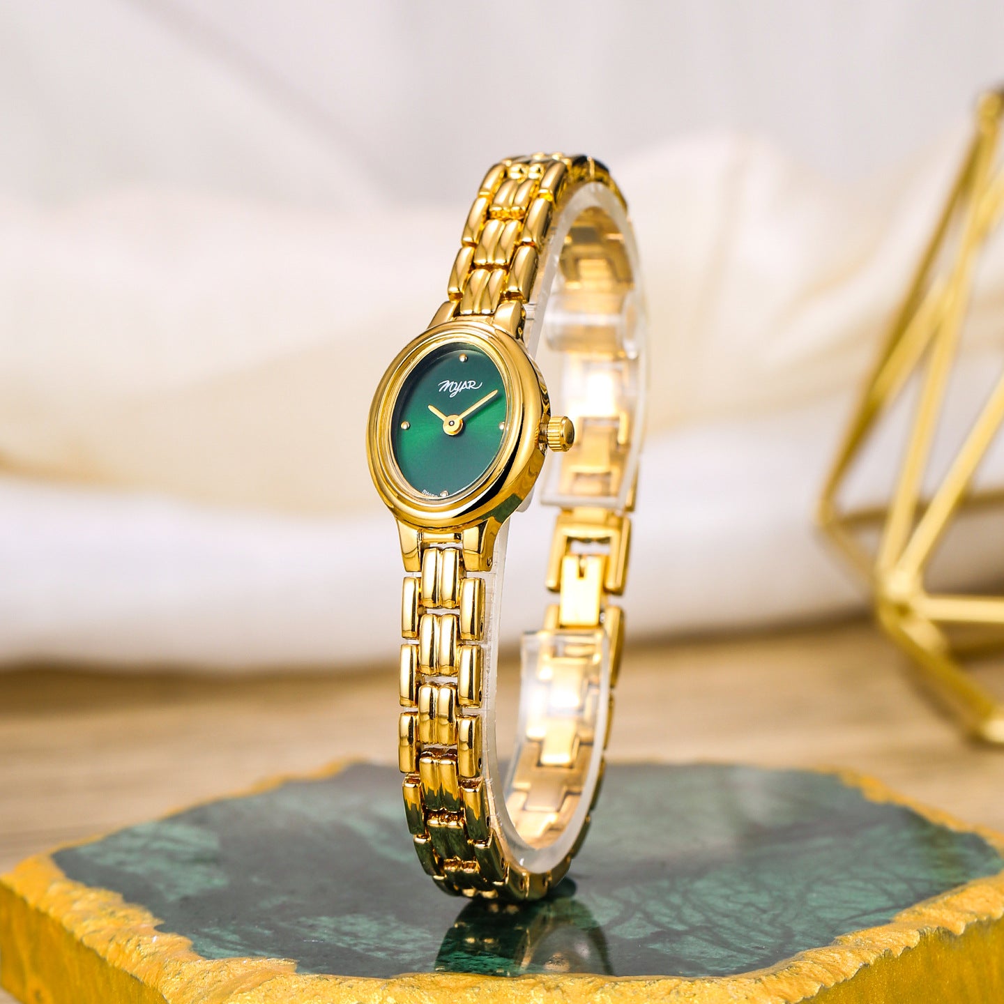 K Exquisite Oval Mini Women's Vintage Waterproof Quartz Watch
