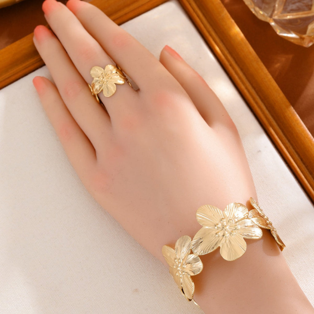 K Golden Flower Bracelet And Ring Set