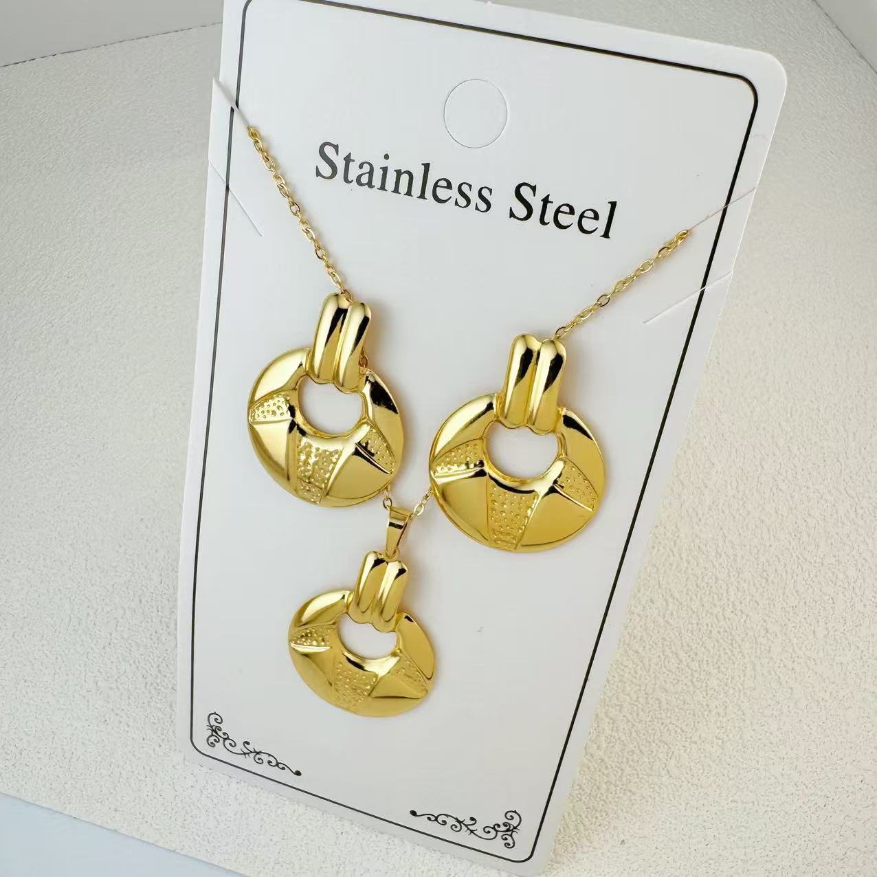 K New Stainless Steel Plated 18k Gold Necklace Earring Set