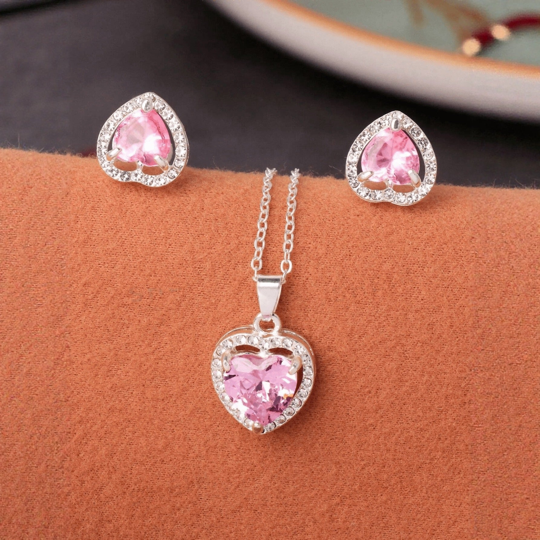 K Crystal Zircon Heart-shaped Pendant Earring Set