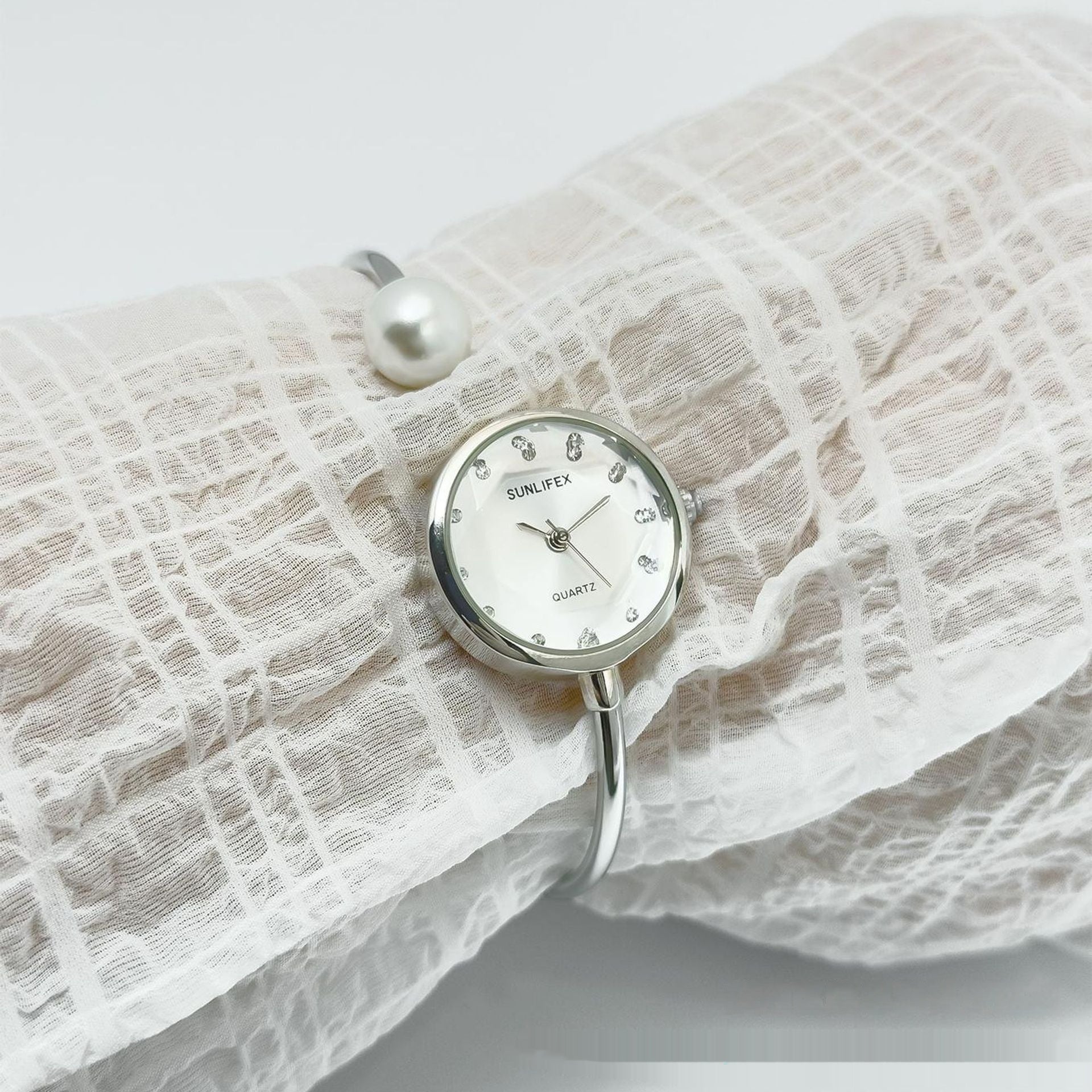 K Women's High-grade Simple Pearl Bangle Watch High-grade Watch