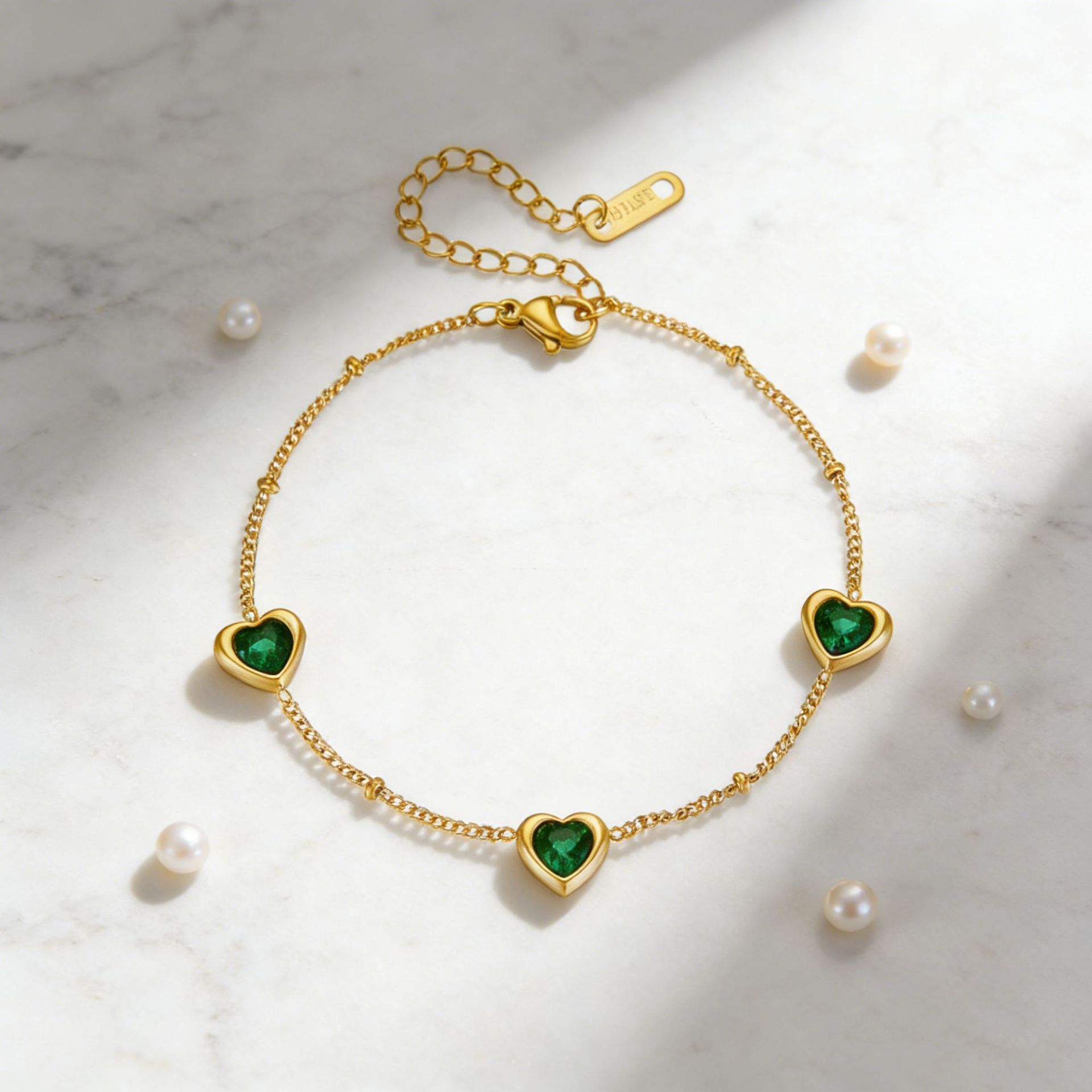 K Stainless Steel Necklace And Bracelet With Inlaid Green Diamond Hearts