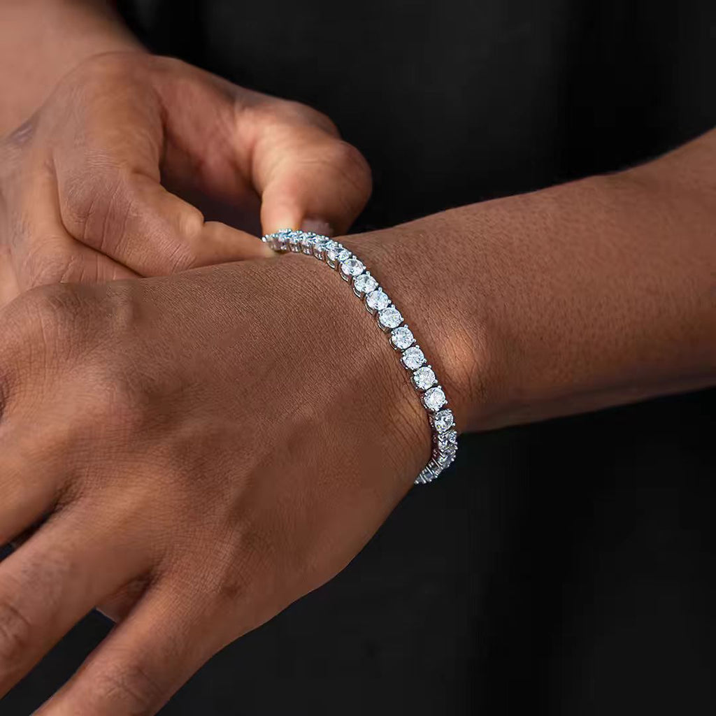 K Fashionable Titanium Steel Bracelet That Doesnt Fade