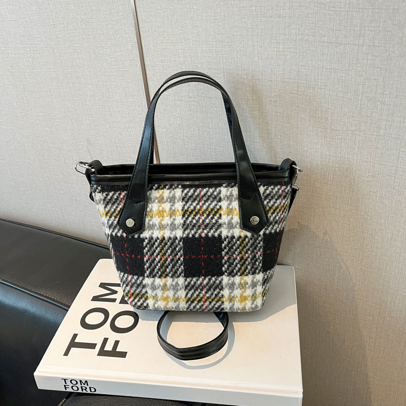 K Large-capacity Fashionable Plaid Tote Bag