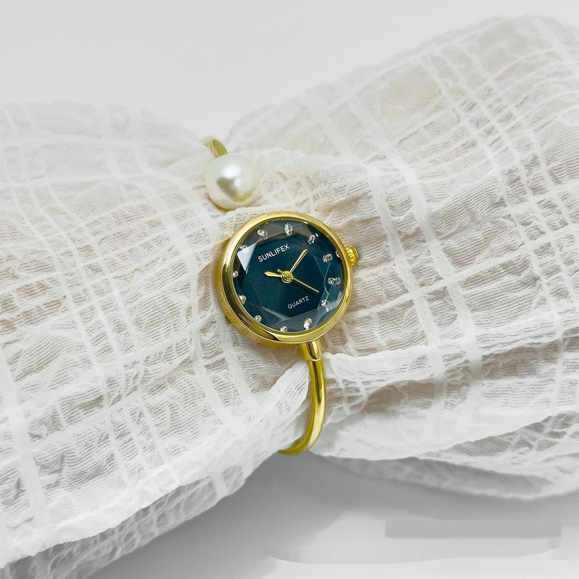 K Women's High-grade Simple Pearl Bangle Watch High-grade Watch